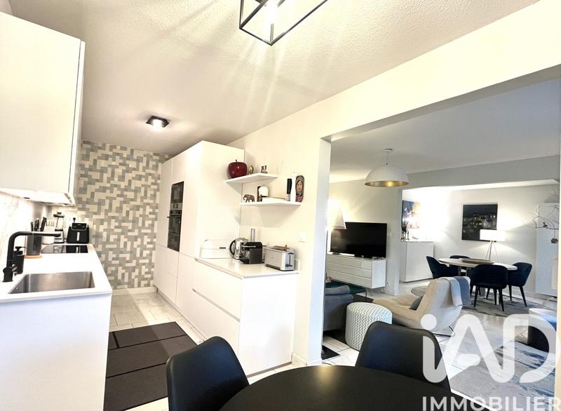 Appartement - 84 m² - 4 pièces