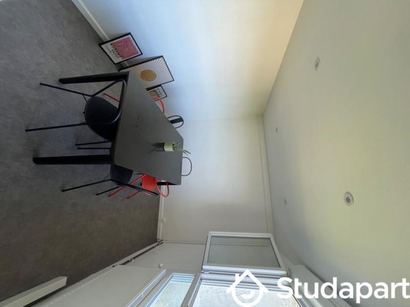 Chambre - 12 m² - 1 pièce