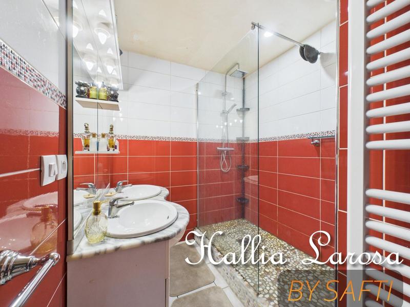 Maison - 104 m² - 4 pièces