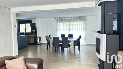 Maison - 122 m² - 5 pièces