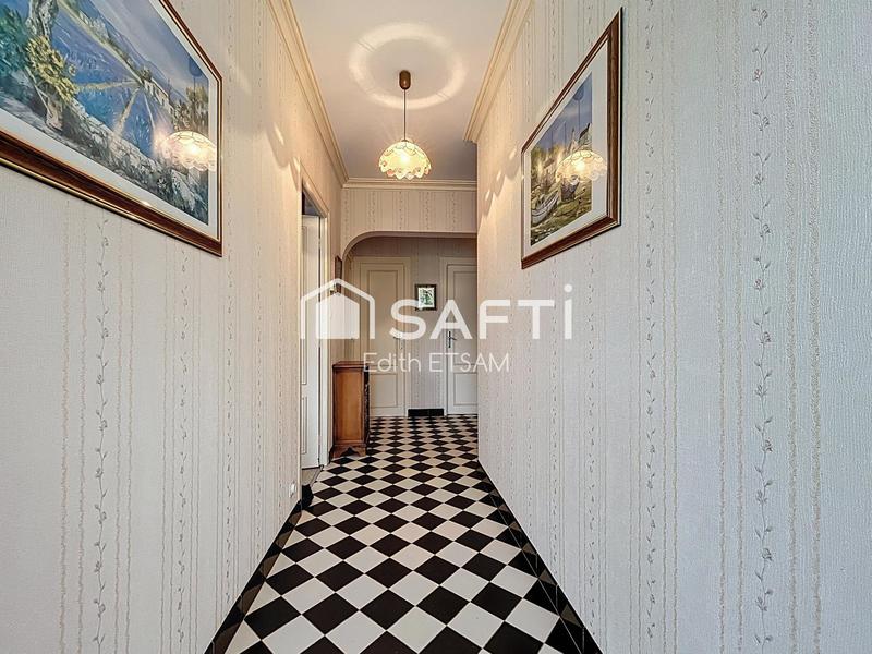 Maison - 121 m² - 6 pièces