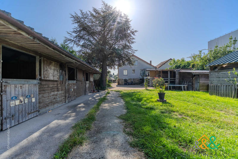 Maison traditionnelle - 150 m² - 7 pièces