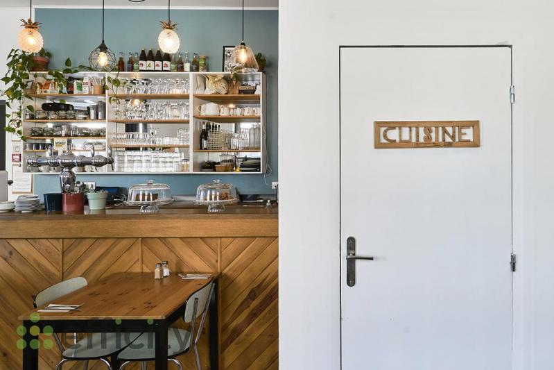 Fonds de commerce - 75 m²