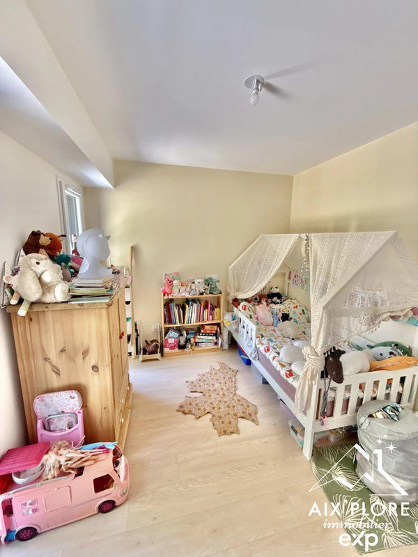 Appartement - 92 m² - 4 pièces