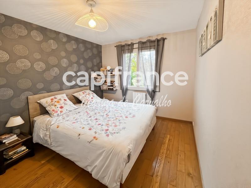 Maison - 142 m² - 8 pièces