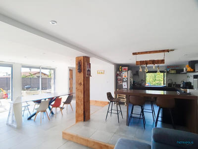 Maison - 146 m² - 5 pièces