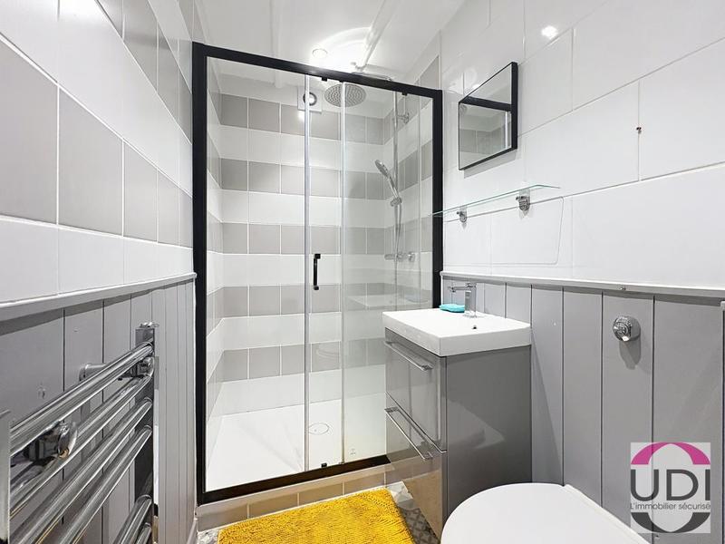 Maison - 196 m² - 7 pièces