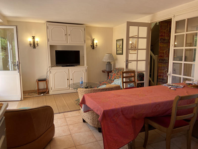 Maison - 216 m² - 9 pièces