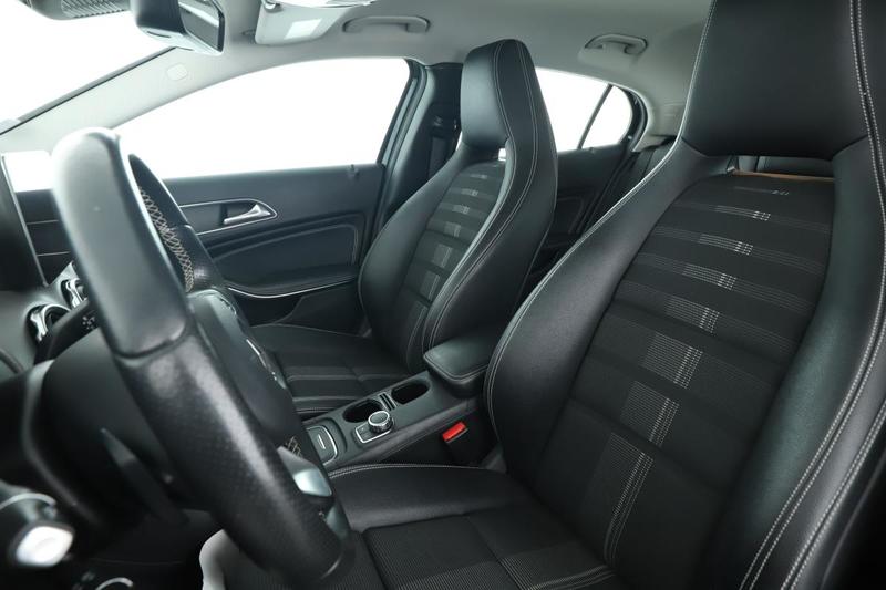 Mercedes Gla 250 Sensation 7g-Dct 211 ch