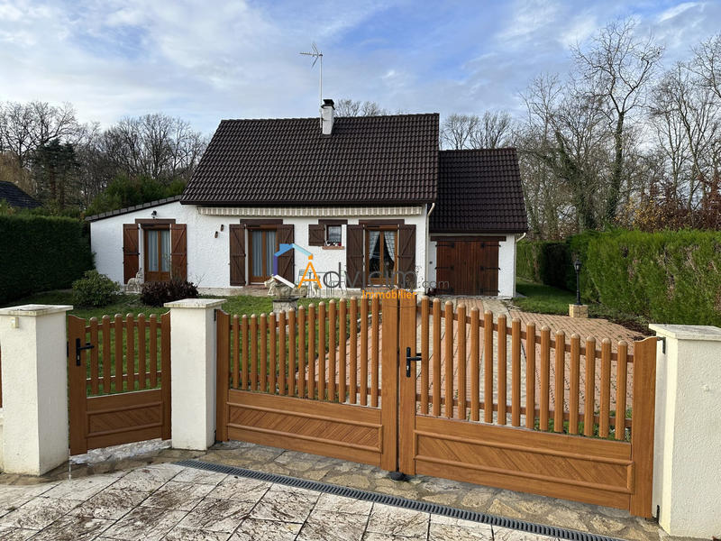 Maison - 96 m² - 5 pièces