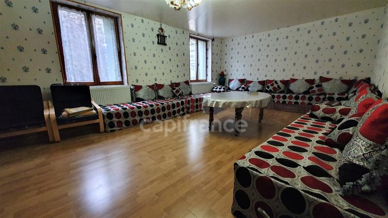 Maison de ville - 240 m² - 9 pièces