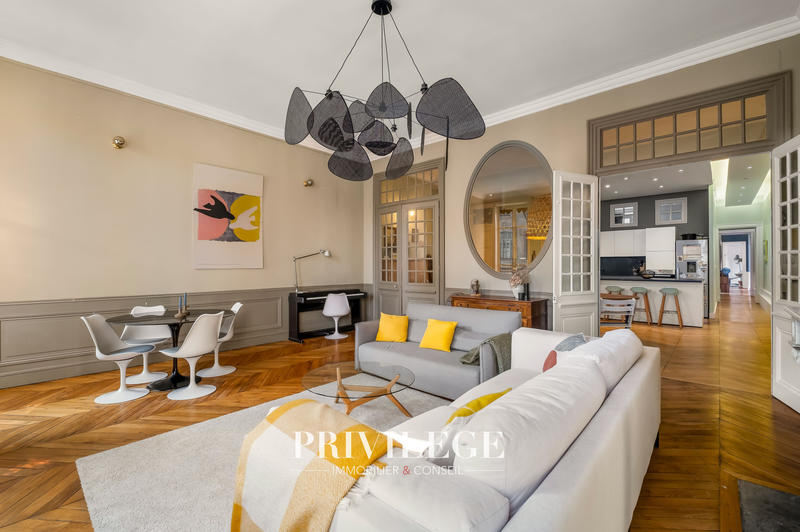 Appartement - 150 m² - 6 pièces