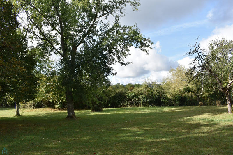 Maison - 230 m² - 6 pièces