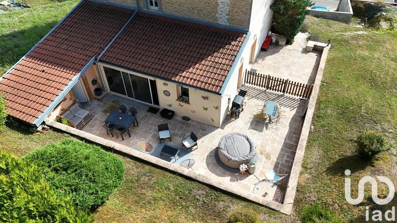 Maison - 200 m² - 5 pièces