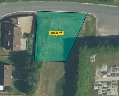 Terrain - 682 m²