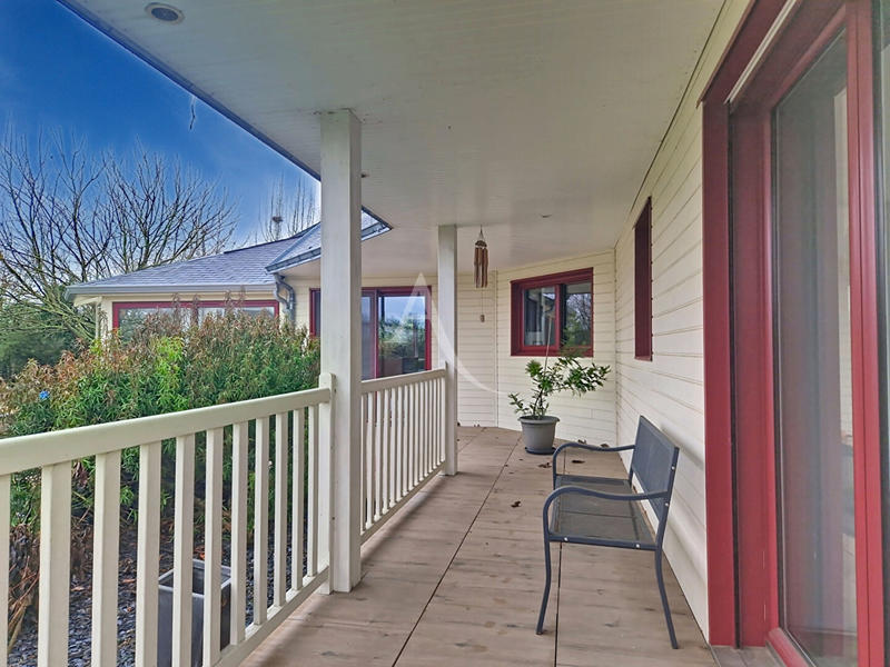 Maison - 215 m² - 7 pièces