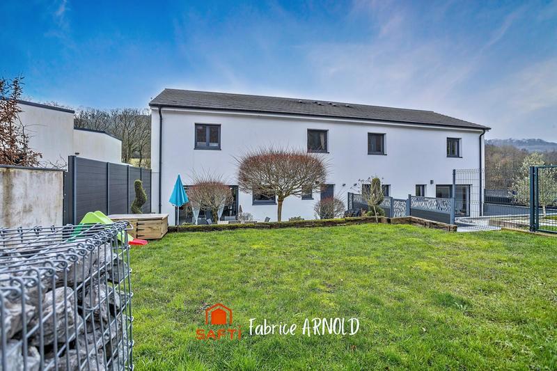 Maison - 111 m² - 5 pièces