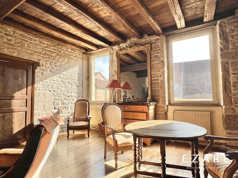 Maison - 315 m² - 12 pièces