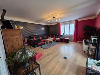 Maison - 245 m² - 9 pièces