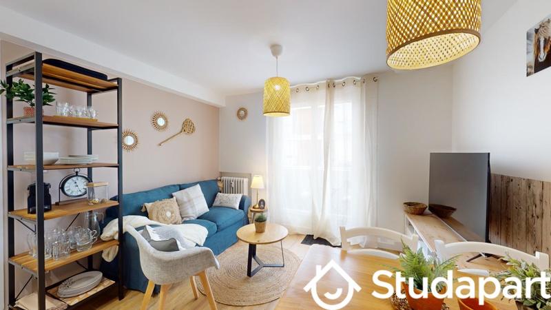 Chambre - 11 m² - 1 pièce