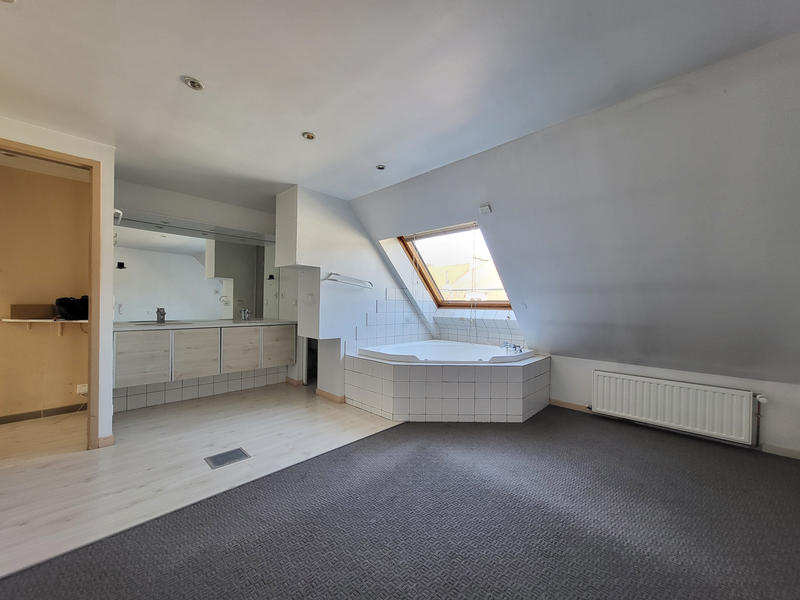 Appartement - 90 m² - 4 pièces