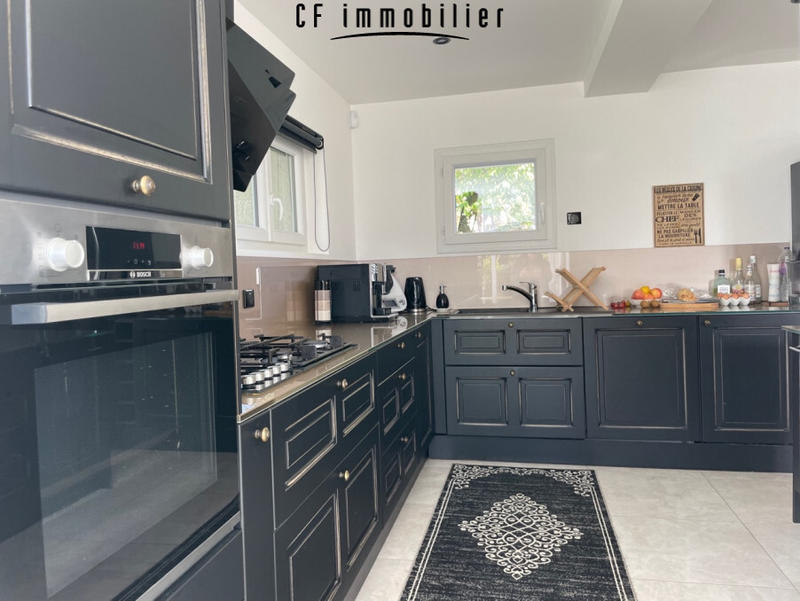 Maison - 145 m² - 5 pièces