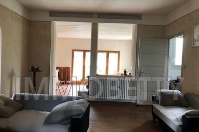 Maison - 210 m² - 8 pièces