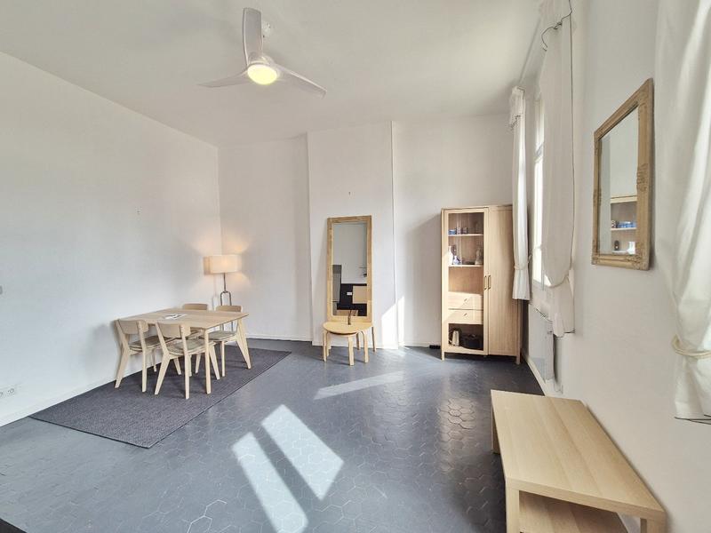 Appartement haussmannien - 330 m² - 10 pièces