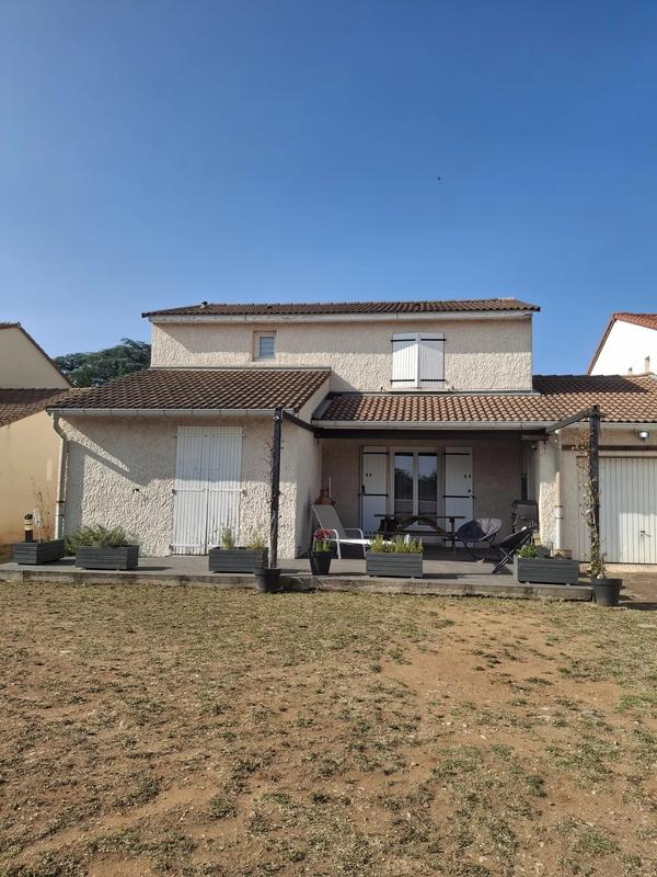 Maison - 110 m² - 5 pièces