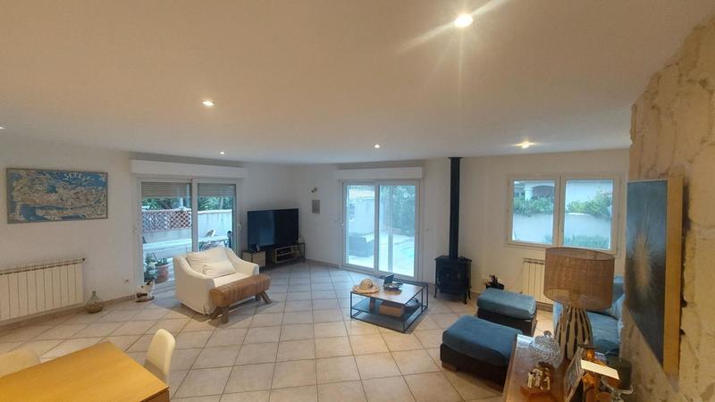 Maison - 104 m² - 4 pièces