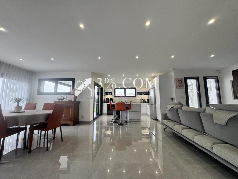 Villa - 160 m² - 5 pièces