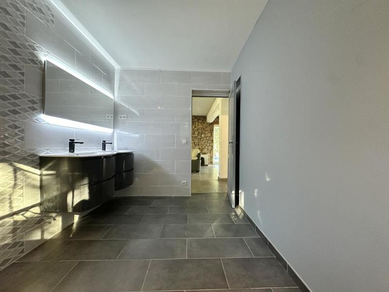 Mas - 195 m² - 7 pièces