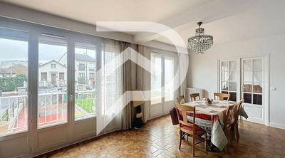 Maison - 170 m² - 8 pièces