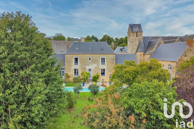 Maison - 227 m² - 8 pièces