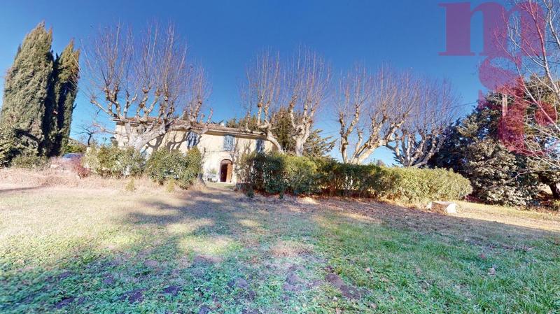 Maison - 185 m² - 7 pièces