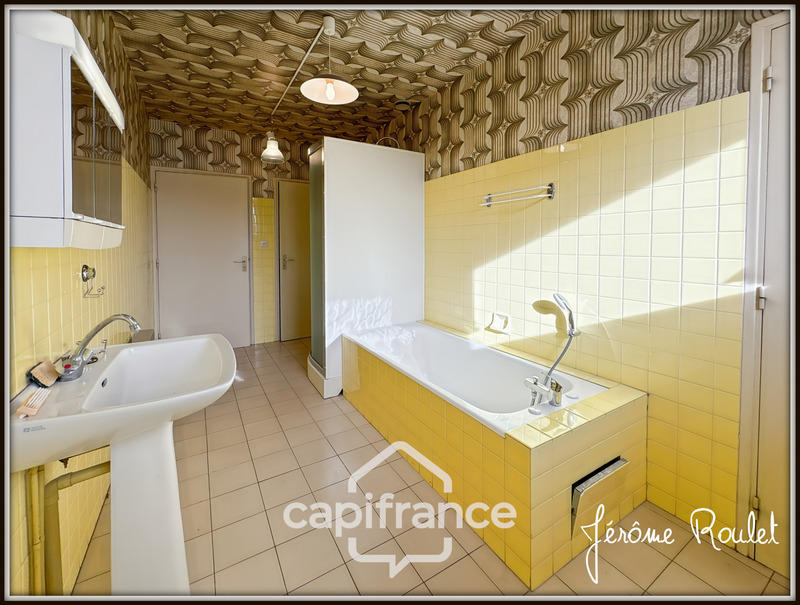 Maison - 104 m² - 4 pièces