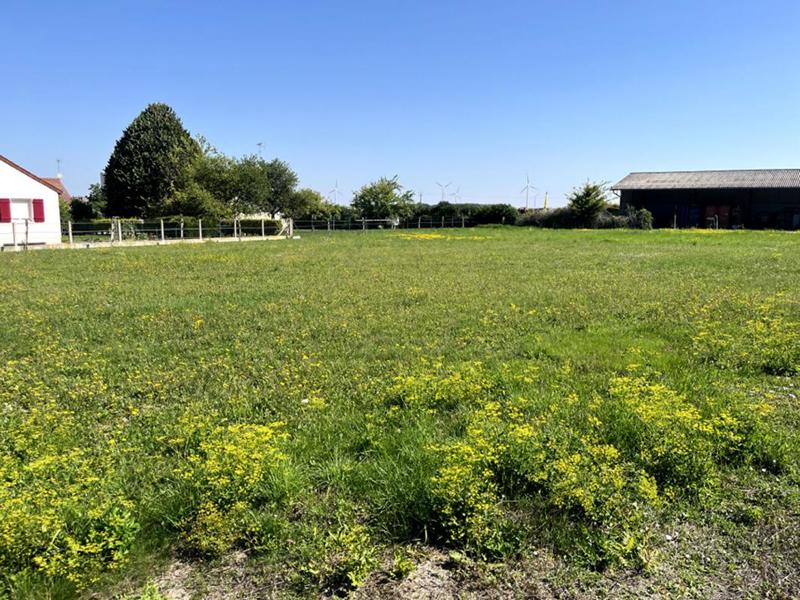 Terrain constructible - 1 720 m²