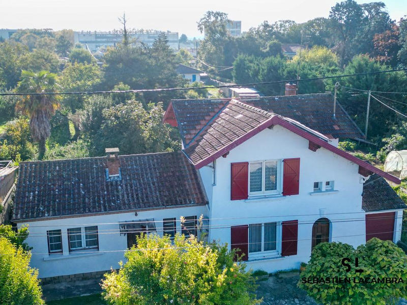 Maison - 154 m² - 7 pièces