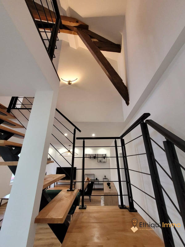 Appartement - 148 m² - 6 pièces