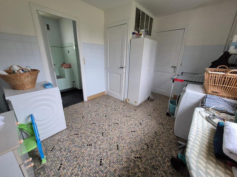 Maison - 256 m² - 8 pièces