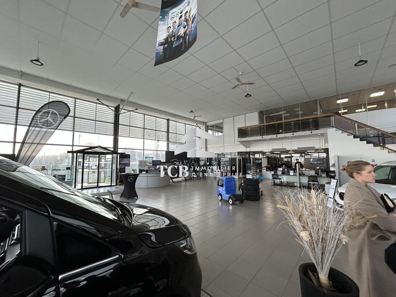 Local d'activités - 8 982 m²