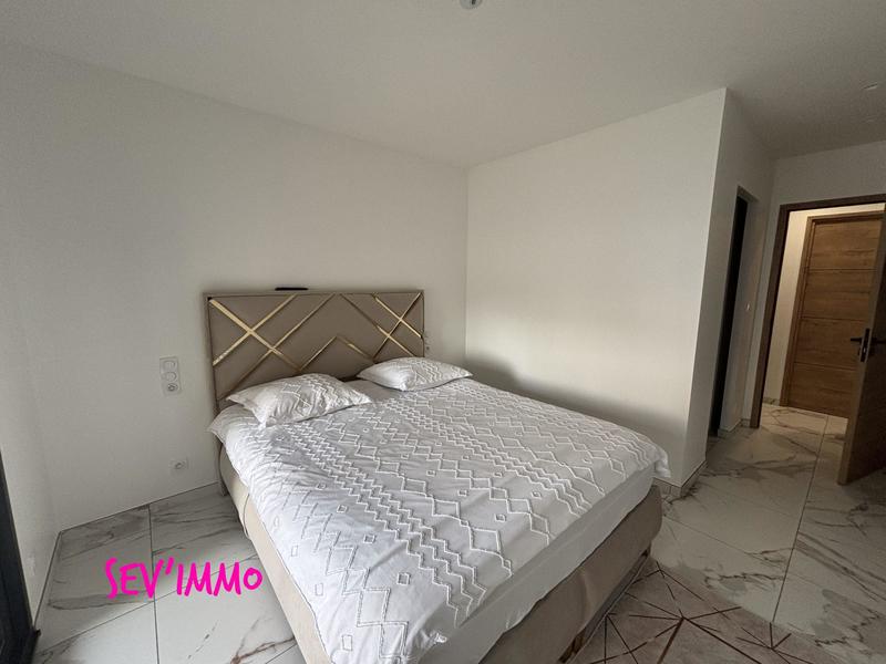 Maison - 115 m² - 4 pièces