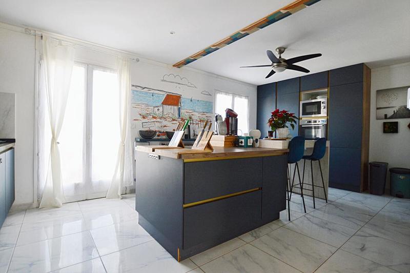 Maison - 143 m² - 7 pièces