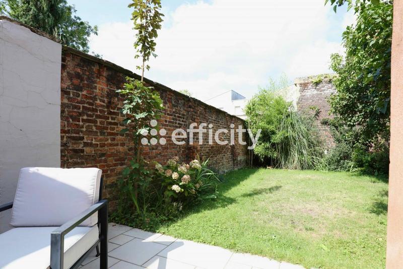 Maison - 159 m² - 6 pièces