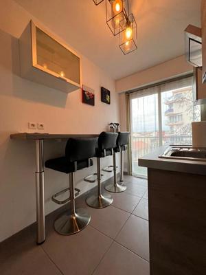 Studio - 27 m² - 1 pièce