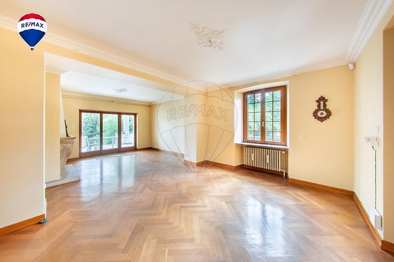 Demeure - 287 m² - 7 pièces