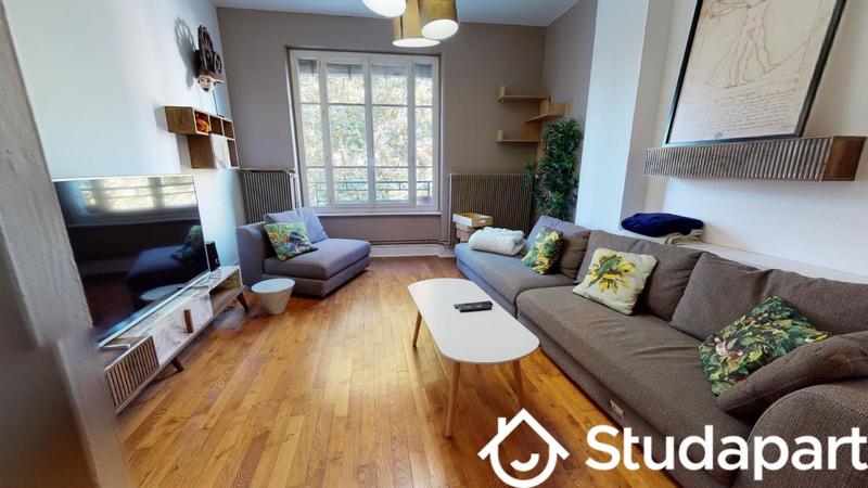 Chambre - 13 m² - 1 pièce