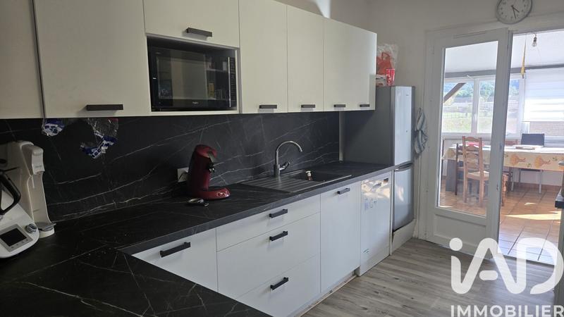 Maison - 255 m² - 10 pièces