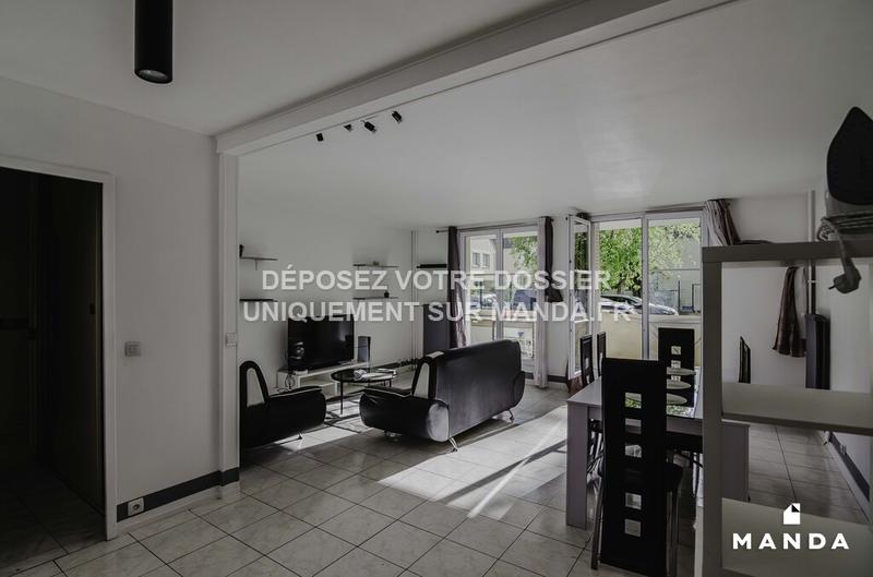 Chambre - 10 m² - 4 pièces