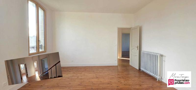 Maison - 403 m² - 11 pièces